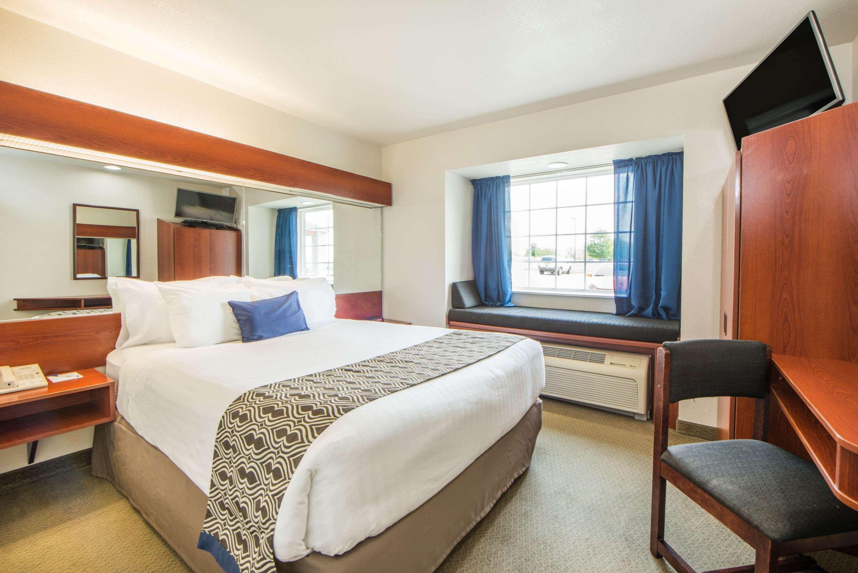Microtel Inn And Suites By Wyndham Miami Ok Екстериор снимка