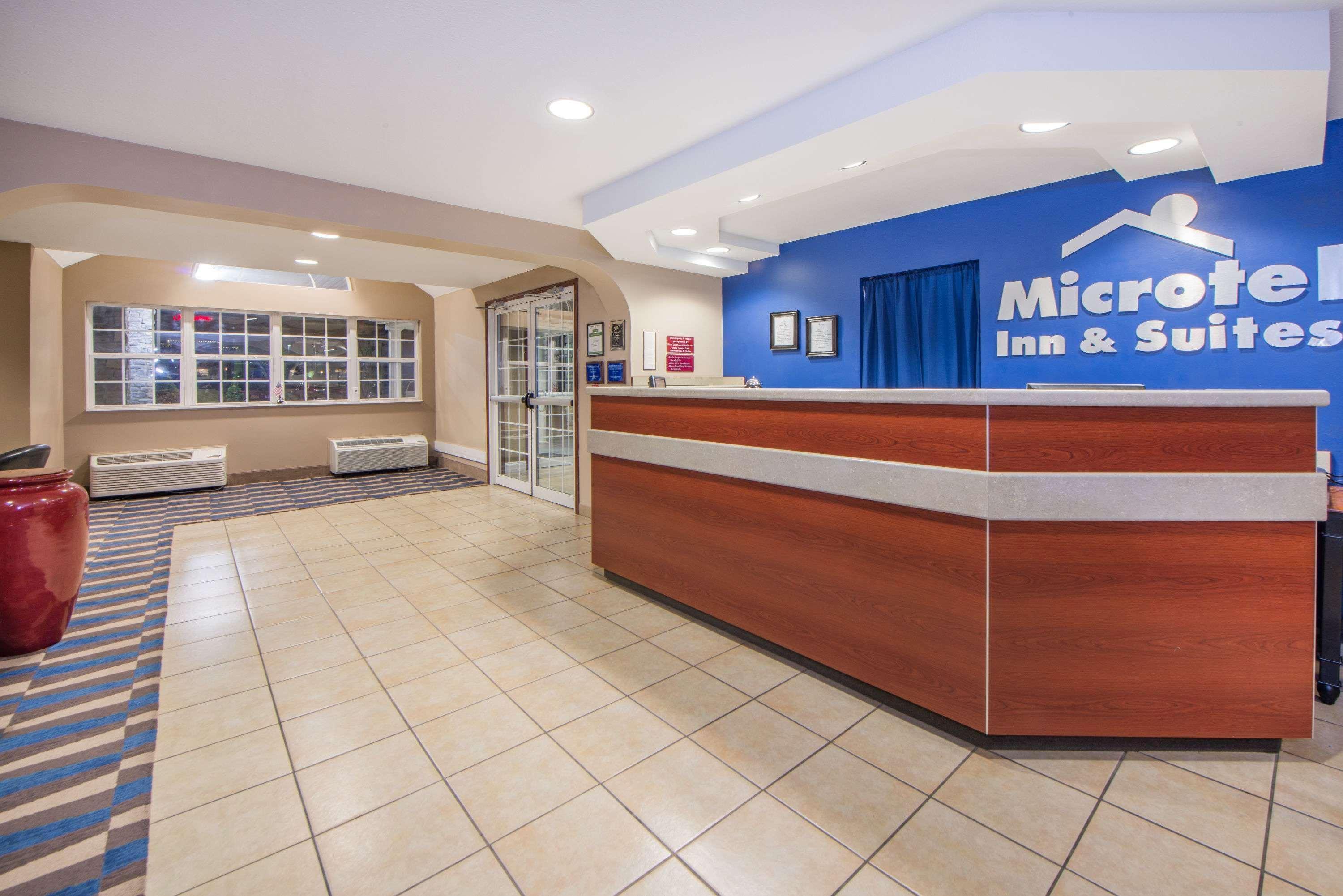 Microtel Inn And Suites By Wyndham Miami Ok Екстериор снимка