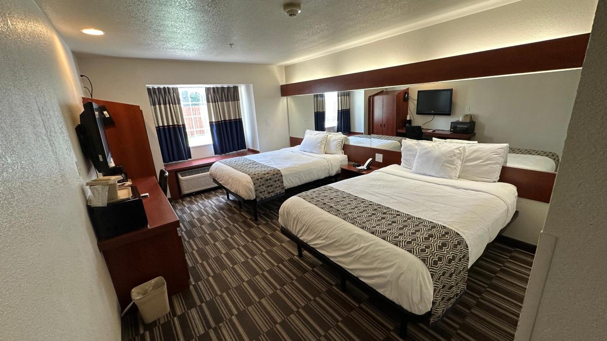 Microtel Inn And Suites By Wyndham Miami Ok Екстериор снимка